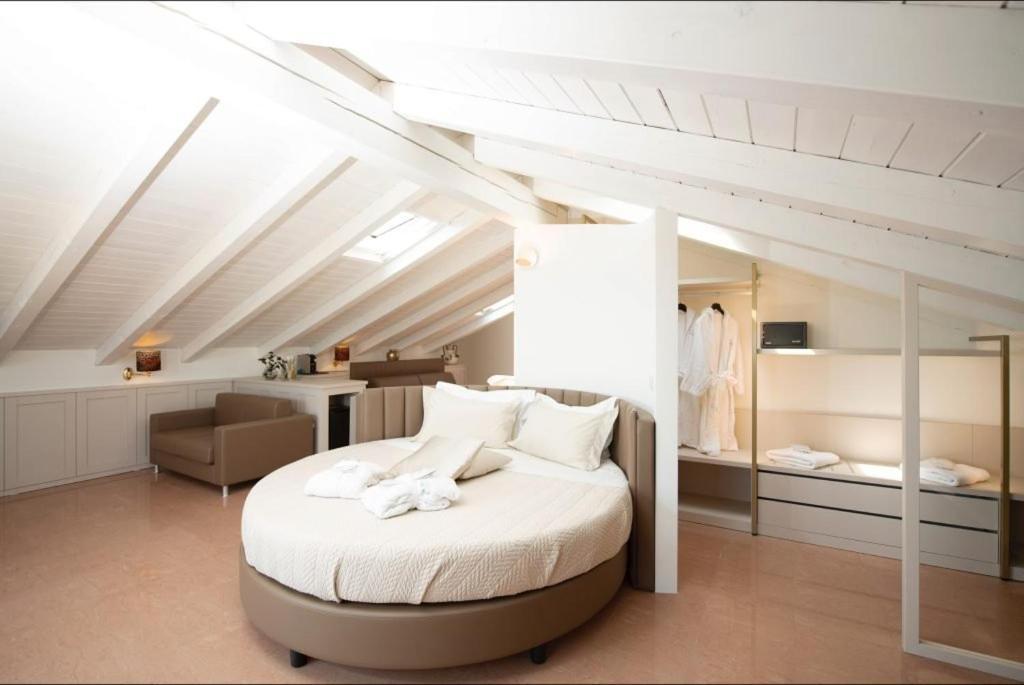 Lady Mary Hotel 3*