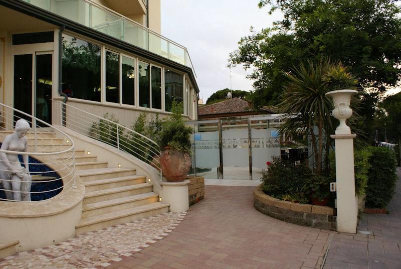 Lady Mary Milano Marittima