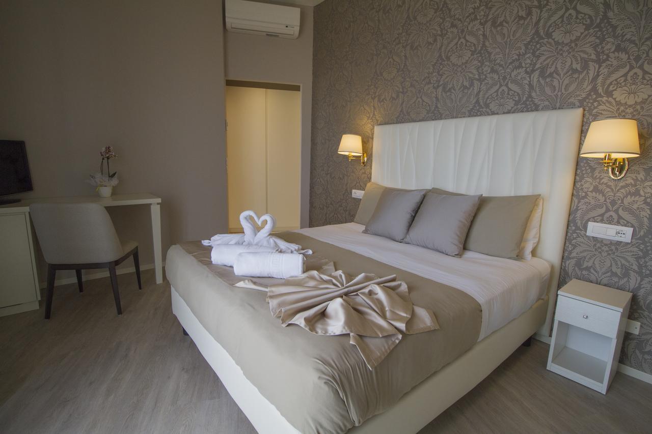 Lady Mary Hotel