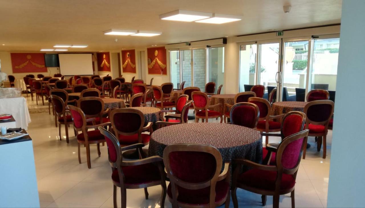 Lady Mary Hotel